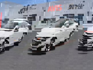 Used 2023 Chevrolet Malibu LT image 1
