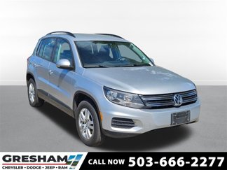 Used 2016 Volkswagen Tiguan S image 1