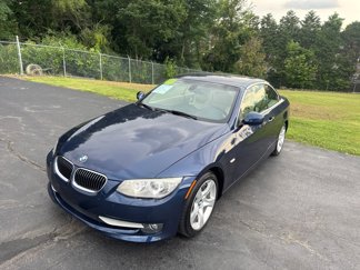 Used 2011 BMW 335i Convertible image 1