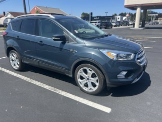 Used 2019 Ford Escape Titanium image 1