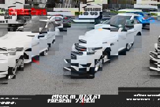 Used 2019 Ford Taurus SE image 1