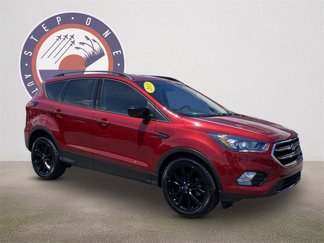 Used 2019 Ford Escape SE image 1