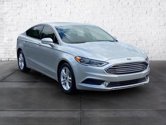 Used 2018 Ford Fusion SE w/ Fusion SE Technology Package image 1
