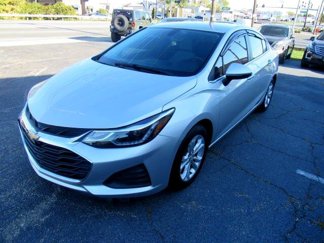 Used 2019 Chevrolet Cruze LT w/ Convenience Package image 1