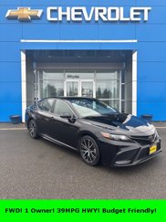 Used 2022 Toyota Camry SE image 1