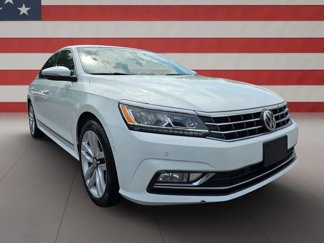 Used 2017 Volkswagen Passat 1.8T SEL Premium image 1