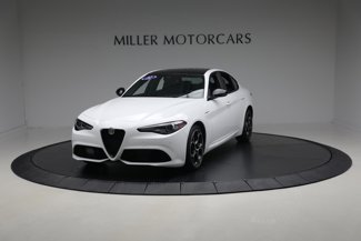 Used 2022 Alfa Romeo Giulia Veloce image 1