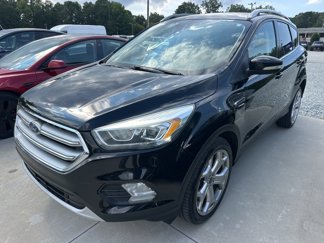 Used 2017 Ford Escape Titanium image 1