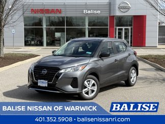 New 2025 Nissan Kicks Play S image 1