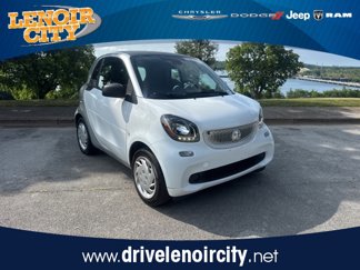 Used 2016 smart fortwo pure image 1