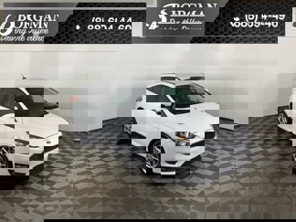 Used 2015 Ford Focus SE w/ Equipment Group 201A image 1