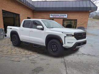 Used 2022 Nissan Frontier PRO-4X w/ Pro-4X Premium Package image 1