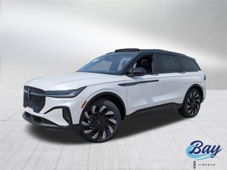 New 2025 Lincoln Nautilus Reserve image 1
