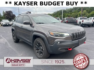 Used 2019 Jeep Cherokee Trailhawk w/ Cold Weather Group image 1