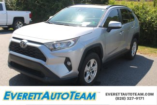Used 2019 Toyota RAV4 XLE image 1