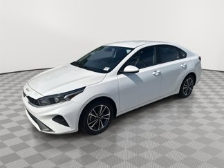 Used 2024 Kia Forte LXS image 1