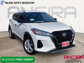 New 2025 Nissan Kicks Play S image 1