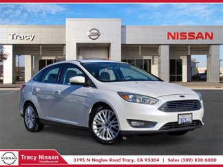 Used 2015 Ford Focus Titanium image 1