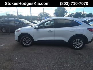 Used 2020 Ford Escape SE image 1
