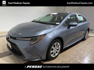 Used 2022 Toyota Corolla LE image 1