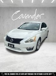 Used 2015 Nissan Altima 2.5 SV image 1