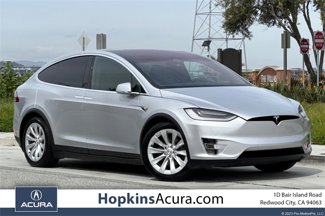 Used 2017 Tesla Model X 75D image 1