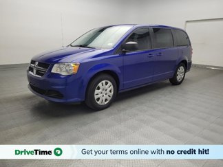 Used 2018 Dodge Grand Caravan SE w/ UConnect Hands-Free Group image 1