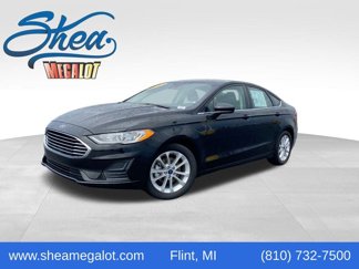 Used 2020 Ford Fusion SE image 1