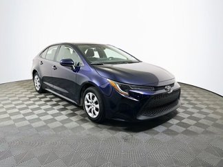 Used 2022 Toyota Corolla LE image 1