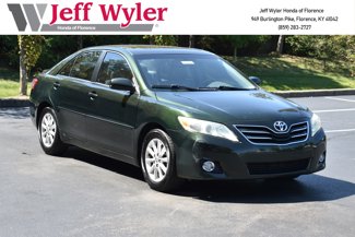 Used 2011 Toyota Camry XLE image 1