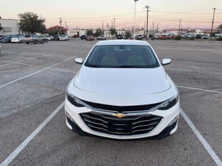 Used 2022 Chevrolet Malibu LT image 1