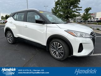 Used 2021 Nissan Kicks SV image 1