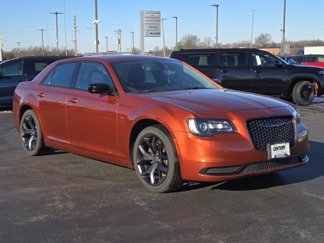 Used 2021 Chrysler 300 Touring w/ Sport Appearance Package image 1