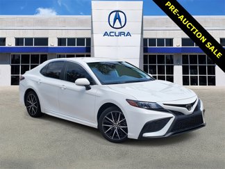 Used 2023 Toyota Camry SE image 1