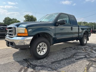 Used 1999 Ford F250 Lariat image 1