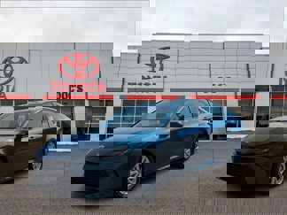 New 2025 Toyota Camry LE image 1