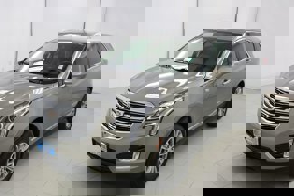 Used 2018 Cadillac XT5 Luxury w/ Driver Awareness Package image 1