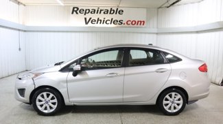 Used 2013 Ford Fiesta SE image 1