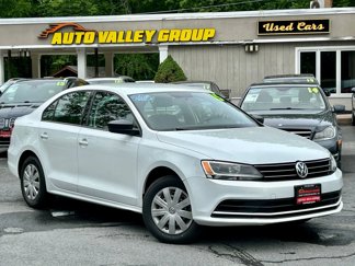 Used 2015 Volkswagen Jetta S image 1
