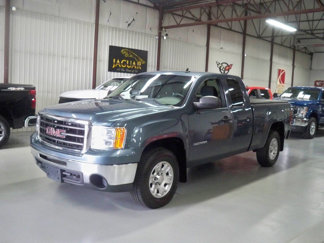 Used 2010 GMC Sierra 1500 SL image 1