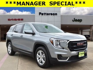 Used 2024 GMC Terrain SLE image 1