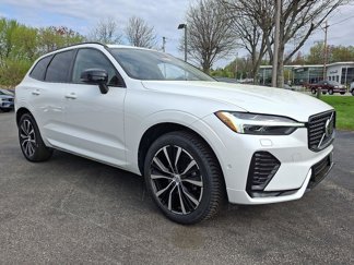 Certified 2023 Volvo XC60 B5 Plus w/ Climate Package image 1