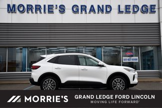 New 2024 Ford Escape SE image 1