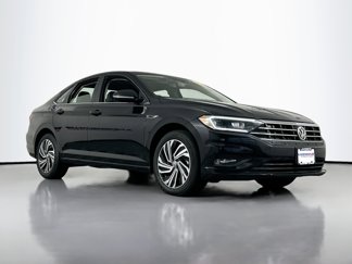 Used 2021 Volkswagen Jetta SEL Premium image 1