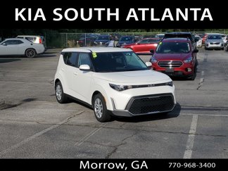 Used 2023 Kia Soul LX image 1
