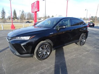 Used 2021 Toyota Venza LE image 1