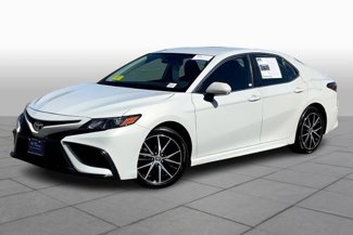 Used 2022 Toyota Camry SE image 1