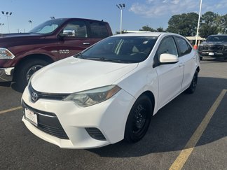 Used 2015 Toyota Corolla LE image 1