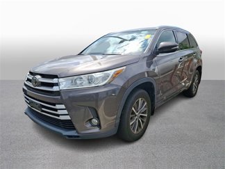 Used 2017 Toyota Highlander XLE image 1