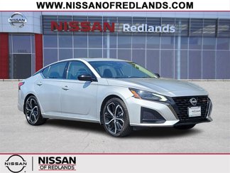 Used 2023 Nissan Altima 2.5 SR w/ SR Premium Package image 1